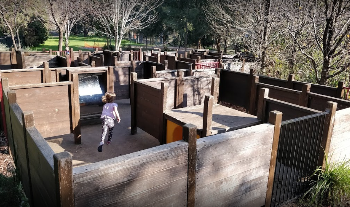 Bundoora Park Farm and Cafe maze