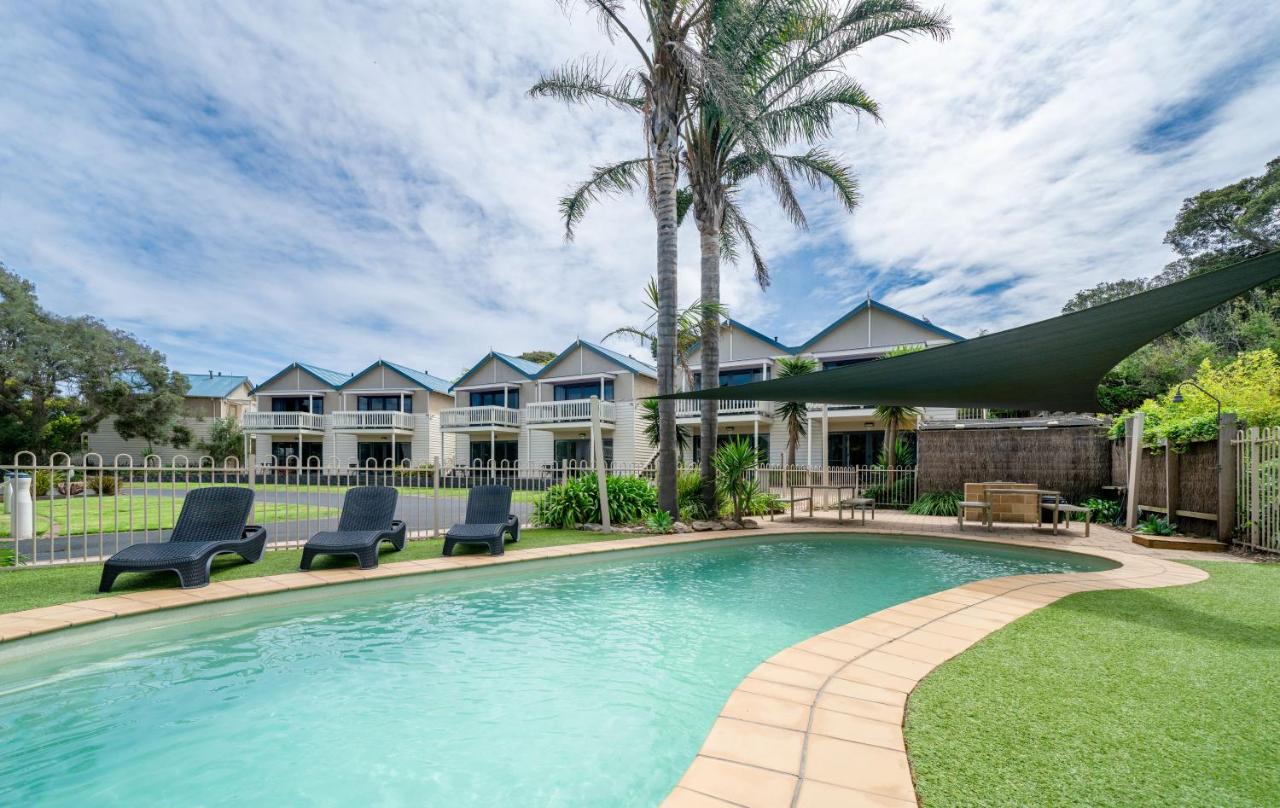 Portsea Accommodation with Pool