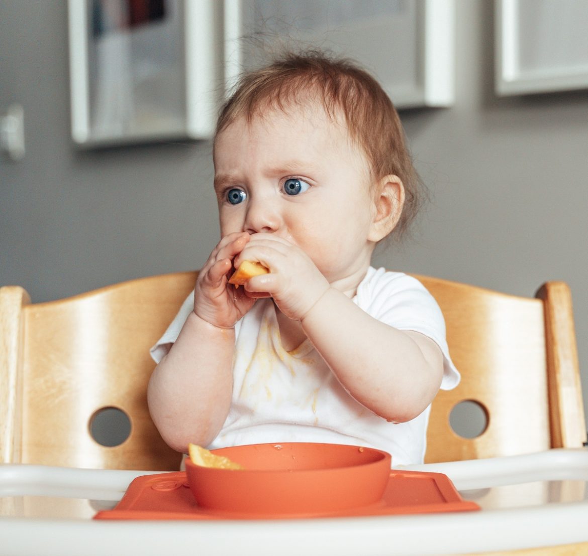 when-should-a-baby-start-eating-solids-melbourne-girl-stuff