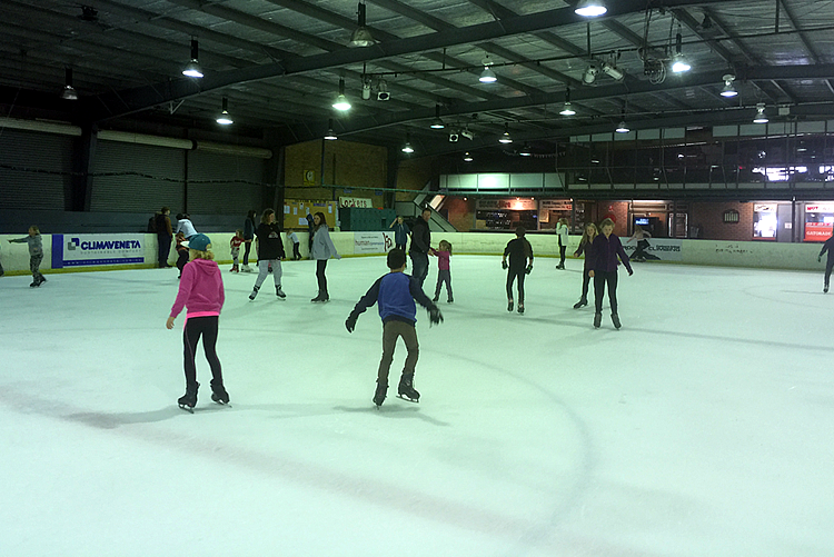 ice skating canberra things to do in canberra with kids