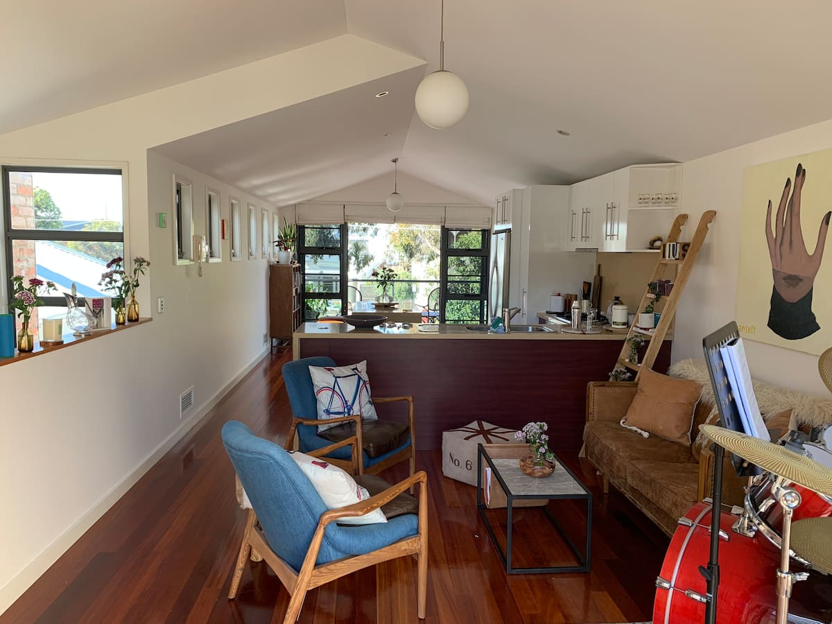 pet friendly airbnb south melbourne