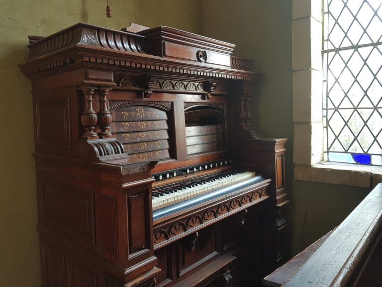 vintage Organ Montsalvat eltham victoria